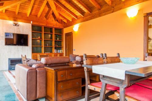 Villa Canovas Vista Lara