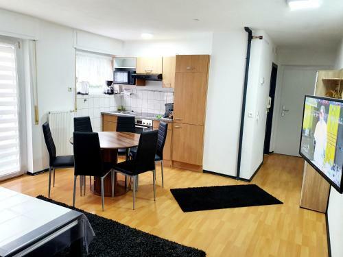 Drei Zimmer Apartment Am Rhein