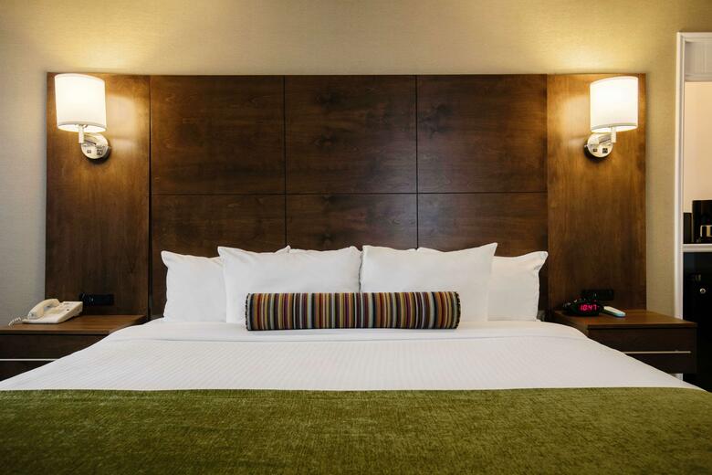 Best Western Ville Marie Hotel & Suite