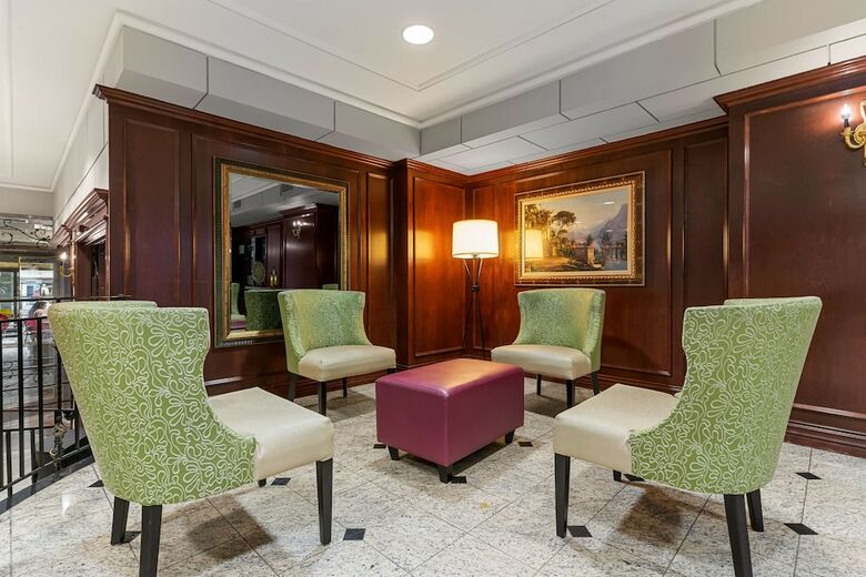 Best Western Ville Marie Hotel & Suite