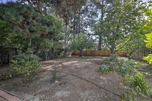 Apartamento Studio With Shared Deck And Yard - Near Stanford!