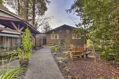 Tasteful Home With Stunning River And Valley View