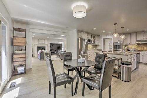 Luxury Mountain View Retreat Central Location!