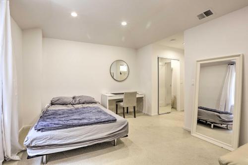 Luxury Mountain View Retreat Central Location!