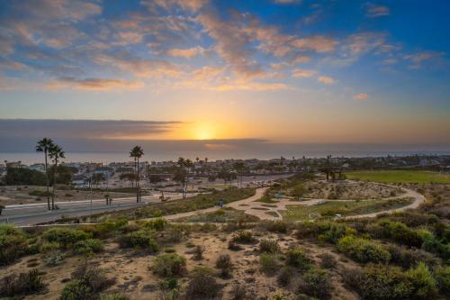 Ocean View AC Heated Pool Jacuzzi Tennis Bikespool Table Foosball Bikes