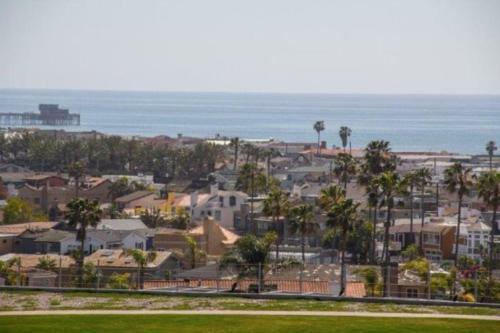 Ocean View AC Heated Pool Jacuzzi Tennis Bikespool Table Foosball Bikes