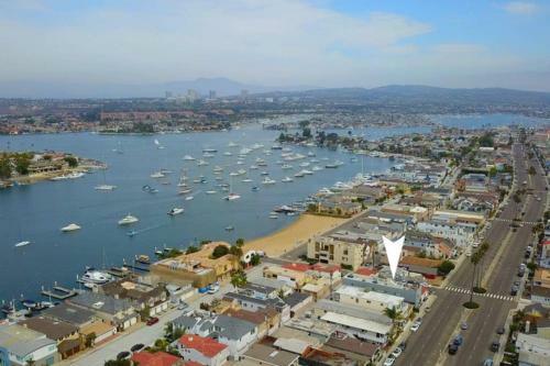 Apartamento 1000#4 Modern Beach Home, Steps From Sand W/ac!