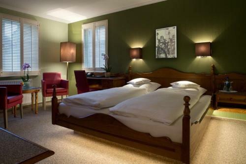 Hotel Und Weinhaus Zum Krug