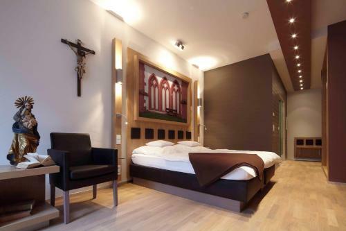 Hotel Und Weinhaus Zum Krug