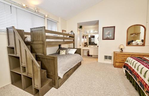 Apartamento St Anton Courtyard View 2-bedroom Condos With Two Oversized Jacuzzi Spas