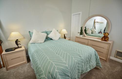 Apartamento St Anton Courtyard View 2-bedroom Condos With Two Oversized Jacuzzi Spas