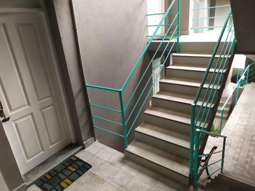 Apartamento Doble Matrimonial, Monoambiente, 2do Piso Escalera