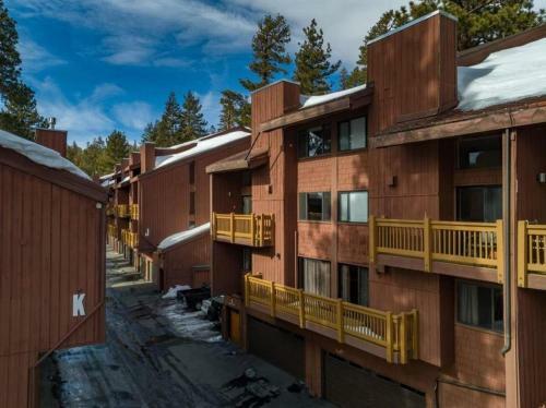 Mammoth Ski & Racquet Club #105 - Pet Friendly