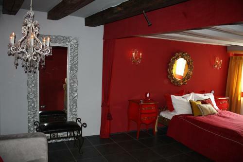 Elements Hotel