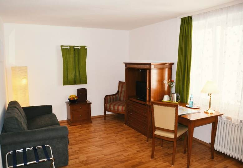 Hostal Hotel Lex Im Gartenhof