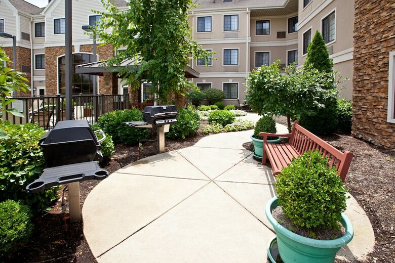 Hotel Staybridge Suites Louisville - East