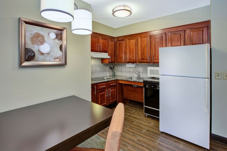 Hotel Staybridge Suites Louisville - East