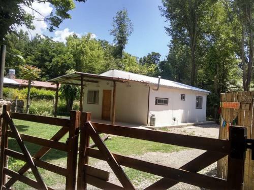 Caba�a.manzano Hist�rico. Paz Y Monta�a