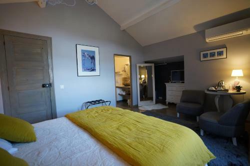 Bed & Breakfast La Seigneurie De Naves