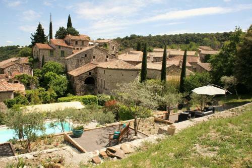 Bed & Breakfast La Seigneurie De Naves