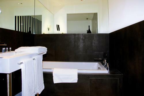 Hotel Le Pr� Du Moulin