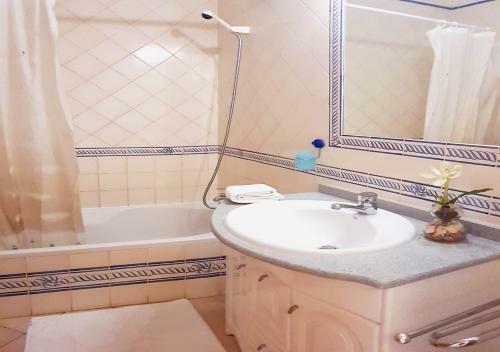 Apartamento Best Located Apt - Fabulous Pool !