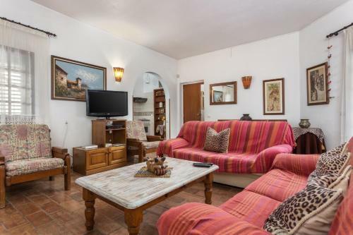 Typical Algarvian Family Home