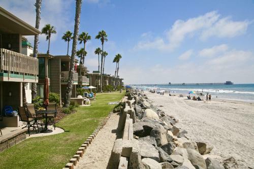 D17 - Beach Retreat