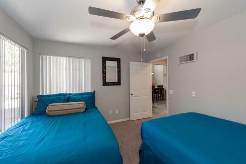 Apartamento Modern 70's 2br + Game Night House + Pool & Gym