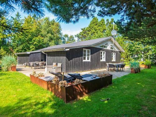 Holiday Home Ringk�bing Lxvii