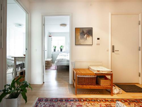 Bright Apartment With Access To A Huge Terrace
