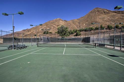 San Jacinto Country Club Home With Amenities!