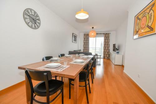 Apartamentos Spacious 3 Bedroom By The Beach