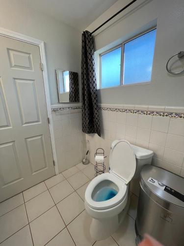 Private Room In La W/ Wifi & Shared Kitchen.