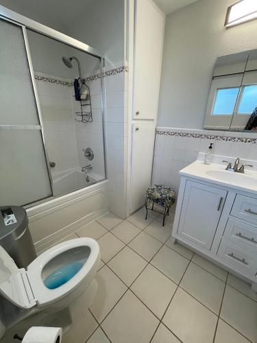 Private Room In La W/ Wifi & Shared Kitchen.