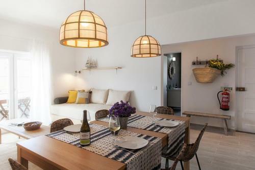 Mare Cheia ( High Tide) Beach And Surf Apartments -1st