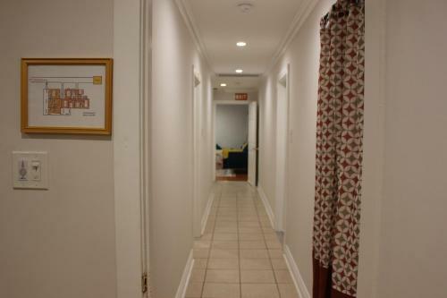 Villa A Serene Home With 5br, 3ba, Pool, Spa, And Mini-golf