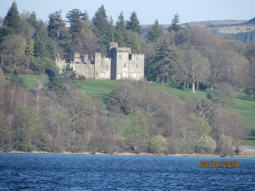 Levenside Holiday Apartment, Balloch, Loch Lomond