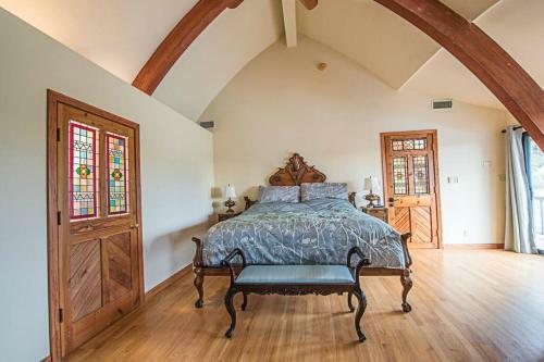 Villa European Elegance Ocean Bluffs