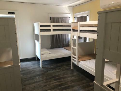 Albergue The Wilshire Metro