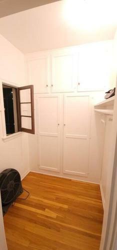 Hostal Hollywood Spanish Villa Balcony Room Suite