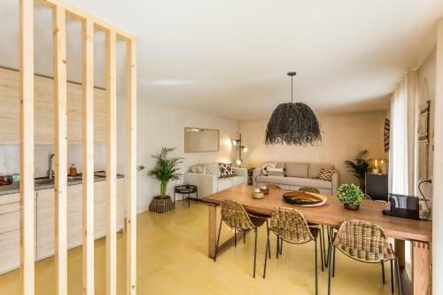Sea�ya Family Surf Houses