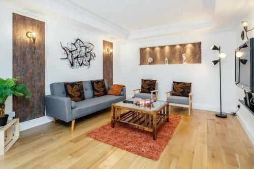 Villa Luxurious 4 Bedroom House? Gobions ? Prime Location ? Basildon ?