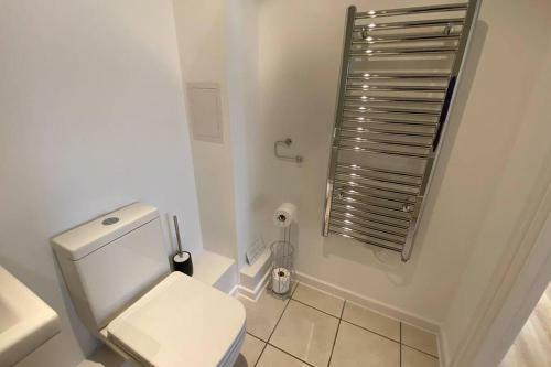 Marie?s Serviced Apartment B, 2 Beds( Free Parking Underground)