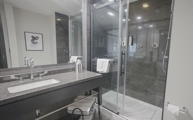 Brookstreet Hotel - Corporate Double