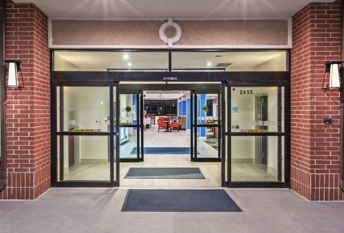 Holiday Inn Express Hotel And Suites Orange