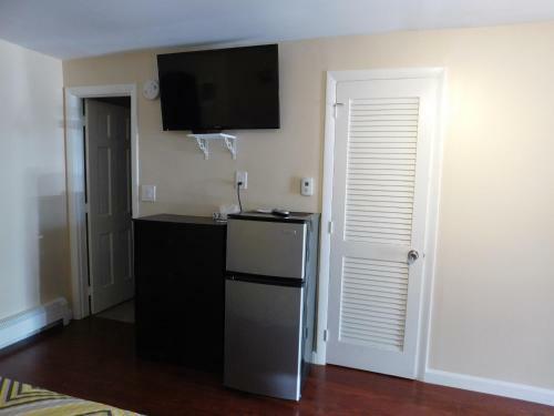Emerald Isle Motel - Hampton