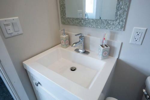 Apartamento 2 Bedroom, 2 Bathroom Detached Apt Max 7 Sleepers