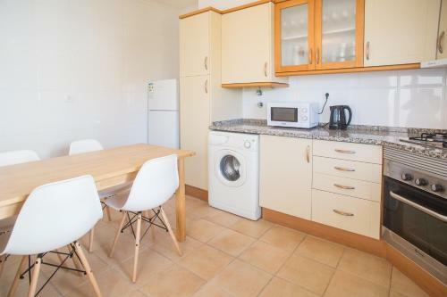 Flh Ericeira Sunny Apartment With Pool