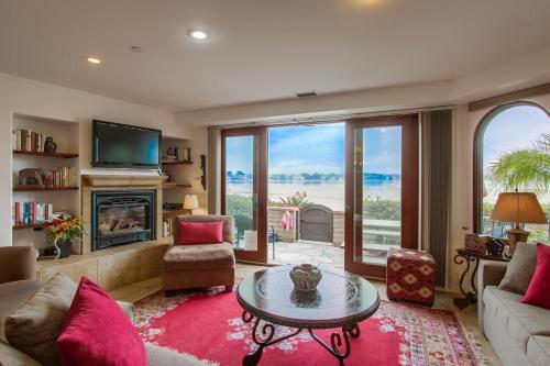 Bay Villa #3906